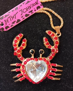 Collar Tótem Astrología Garra Cáncer Zodiaco Joya CORAZÓN Rojo Joya Betsey Johnson - Imagen 1 de 7