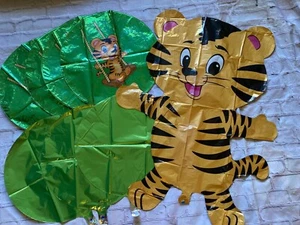 8 Tiger Jungle balloons Lot Green Mylar Foil Baby Toddler party decorations Zoo - Picture 1 of 5