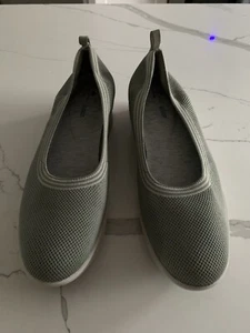Clarks Cloudsteppers Step Rose Fern Knit Wedges Dusty Olive 12 W A-1 Condition - Picture 1 of 19