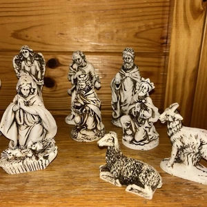 Christmas Nativity Set Vintage Resin Composite/Stone look 12 piece set GUC - Picture 1 of 6