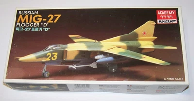 Academy 1/72 RUSSIAN MIG-27 FLOGGER "D" 1654 NIOB piezas selladas tiene calcomanías Foto 1 de 4
