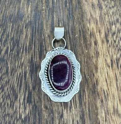 Navajo Handmade Sterling Silver Purple Spiny Oyster Shell Stamped Drop Pendant - Image 1 of 3
