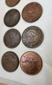 8x Australian Half Pennies (1960, 1961, 1946, 1947, 1940, 1943, 1964 & 1954) - Picture 1 of 14