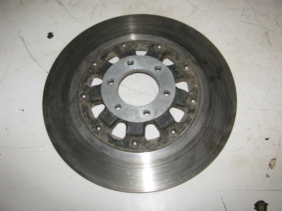 77 78 79 80 81 82 83 1979 Suzuki GS550E GS550G 550 rotor de freno trasero/disco Foto 1 de 1