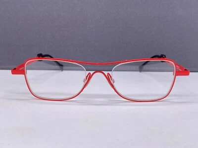Monturas de gafas Theo para mujer rojas ovaladas rectangulares Fool Metal Foto 1 de 4