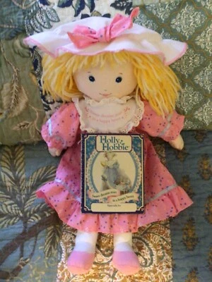 VTG 1990 Holly Hobbie Mattel Dream Pretty Doll & Book - Image 1 of 4