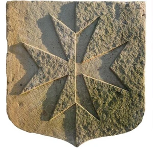 Croce di Malta scolpita in pietra - Maltese cross carved in stone 4287 - Imagen 1 de 1