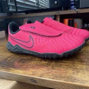 Kids Jr Tiempo Legend 10 Toddler Sz 11C Pink Soccer Shoes Cleats FN1038-600 - Picture 1 of 5