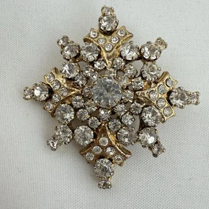 Vintage Clear Rhinestone Snowflake Brooch Gold Tone 1.5" - Picture 1 of 6