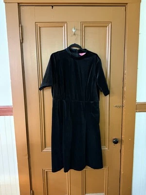 Isaac Mizrahi Live! Vestido Always Isaac Fit & Flare Terciopelo Negro 18W Con Bolsillos Foto 1 de 4