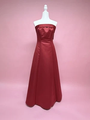 Night Moves Prom/Formal Collection Size 8 Dress - Image 1 of 4