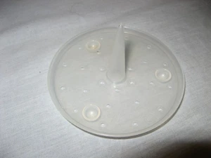 De colección Tupperware Clear Lechuga Keeper Crisp It Repuesto Spike Insert 681-17 - Imagen 1 de 2