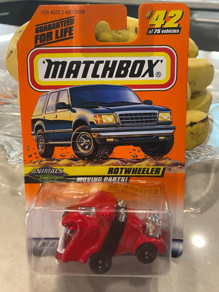 1997 Matchbox #42 Animals ROTWHEELER Moving Parts - Red - Image 1 of 1