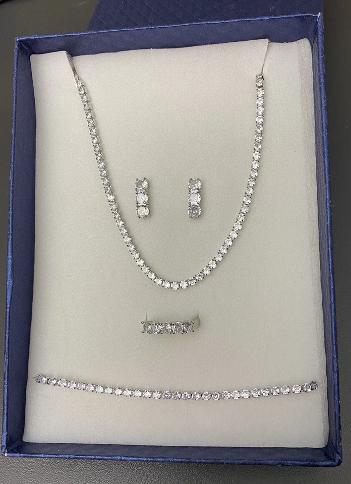 collana tennis + bracciale + orecchini + anello . idea regalo - Immagine 1 di 1