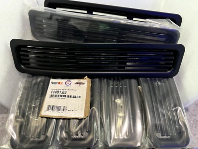 Insertos de parrilla de tocho de instalación Rugged Ridge EZ (negro) 97-06 TJ/LJ - 11401.03 Foto 1 de 3