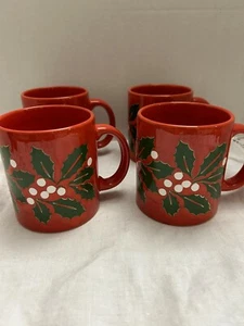 Waechtersbach Set of Four Ceramic Mugs Red Christmas Holly Germany - Picture 1 of 4