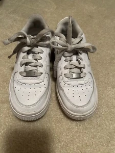 Size 4.5 - Nike Air Force 1 '07 Low Triple White - Picture 1 of 5