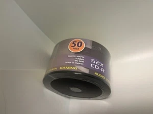 TOP QULAITY PREMIUM MATTE SILVER CD-R, 52X,700MB, 100 PCS, FREE FDX EXP SHIP - Picture 1 of 2