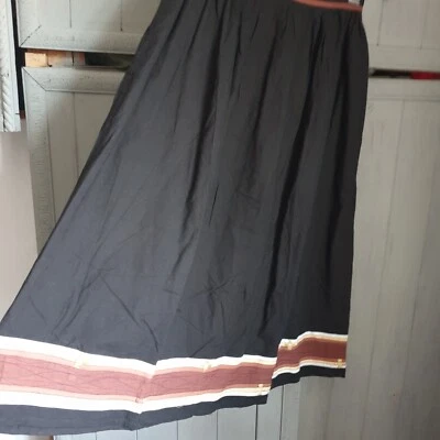 Oasis Trading Black Drindl Skirt Sz S Cotton Bronze Gold Pockets - Image 1 of 4