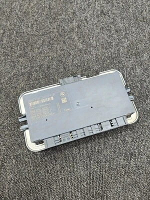 ORIGINALE BMW X3 F25 CENTRALINA LUCE POZZETTO CENTRALINA ECU 6823594 - Immagine 1 di 4