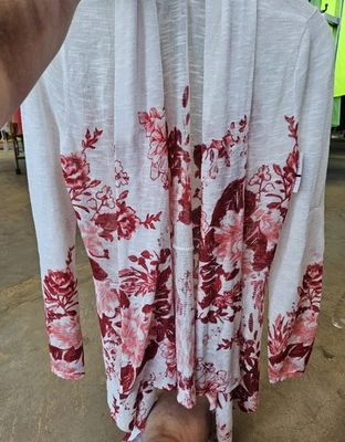 Bonito Suéter Cárdigan INC Macys Rojo Floral Blanco S Rayón Foto 1 de 4