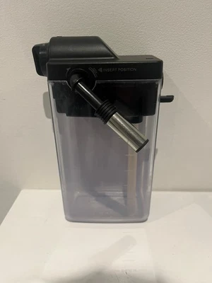 De'Longhi Milk Carafe DLSC013 Suitable for Magnifica S - Image 1 of 4