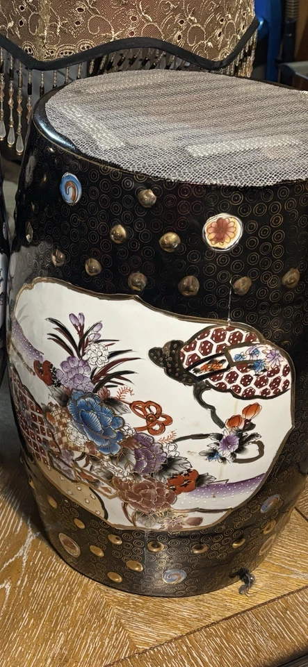 ChairishvExquisito taburete de jardín chino vintage de cerámica negro y dorado Foto 1 de 1