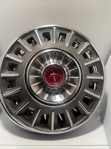 Vintage 1968 Ford Mustang Deluxe 14" Hubcaps Wheel Cover Red Center hub caps - Picture 1 of 12