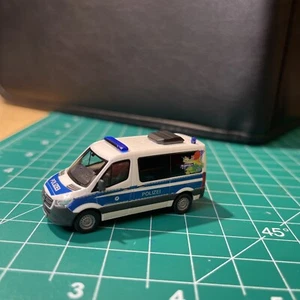 Busch HO Scale 1:87 Mercedes German Police Polizei Van - Picture 1 of 5