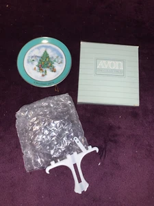 Avon miniature plate / ornament "TRIMMING THE TREE 1978" NIB, W free shipping - Picture 1 of 4