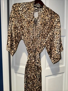 Cassandra Intimates Leopardenmuster Morgenmantel L/XL Neu mit Etikett - Bild 1 von 4