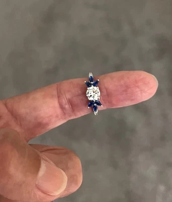 Серебро цветок листья синий шпинель прозрачный CZ кольцо - 6, камень формы круглый. - Изображение 1 из 2