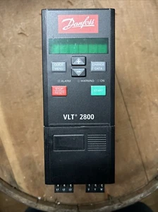 Danfoss VLT-2800 Avvitatore Inverter Velocità Variabile 195N1013 - Foto 1 di 4