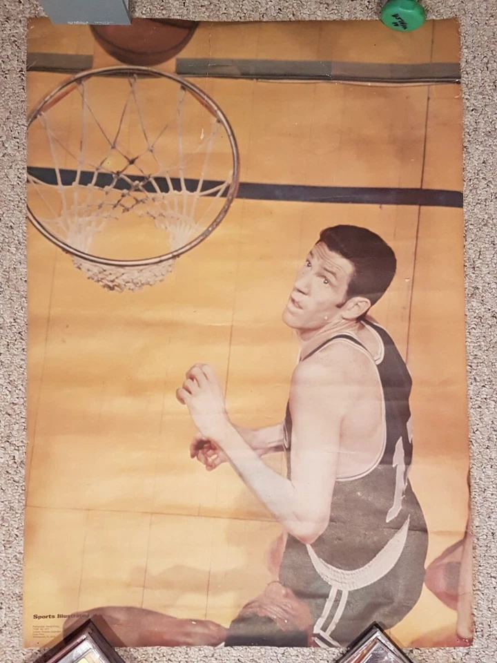 ORIGINAL 1970 John Havlicek Boston Celtics Vintage Sports Illustrated NBA HOF - Image 1 of 1