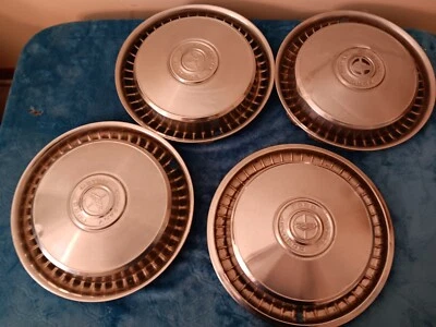 Juego de Tapacubos Acero Inoxidable 76-91 Ford Truck 15" F100 F150 Cubiertas Rueda 1976-1991 Foto 1 de 4