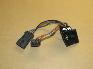 1992 1993 Corvette Power Window Switch, Right, GM 10161835 - Picture 1 of 1