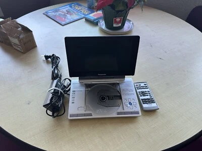 Panasonic DVD LS90 Portable DVD/CD Player 9” VPS5IE022179 With Remote - Image 1 of 4