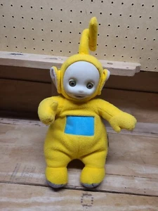 Non Working TELETUBBIE LAA-LAA TALKING RETIRED PLUSH  - Picture 1 of 11