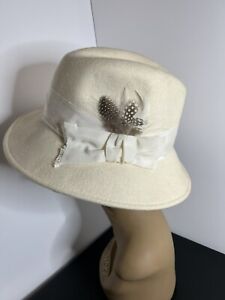 Vintage Betmar New York White/ Ivory  100% Wool Hat