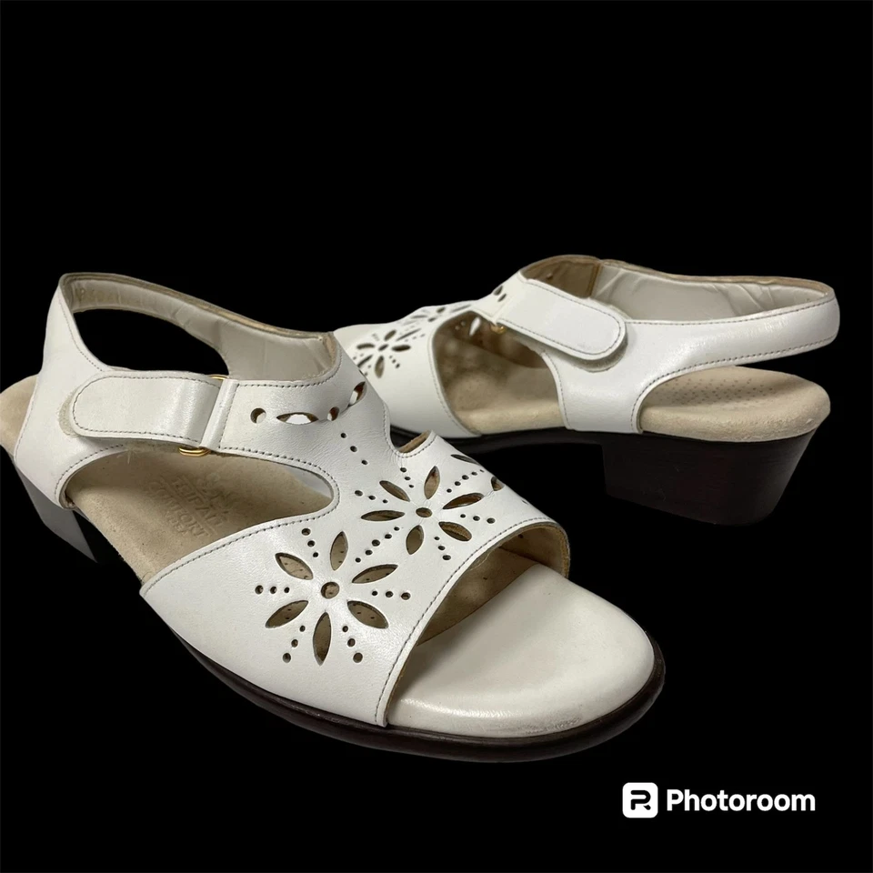 SAS Tripad Comfort White FLORAL Cutout Leather Sandals Open Toe Shoes USA 8 M - Image 1 of 4
