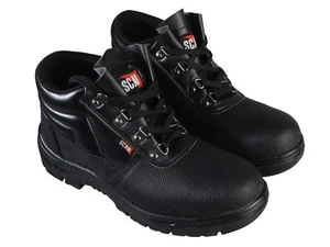 Scan - Kasut Keselamatan Chukka 4 D-Ring Hitam UK 9 EUR 43 - Picture 1 of 3