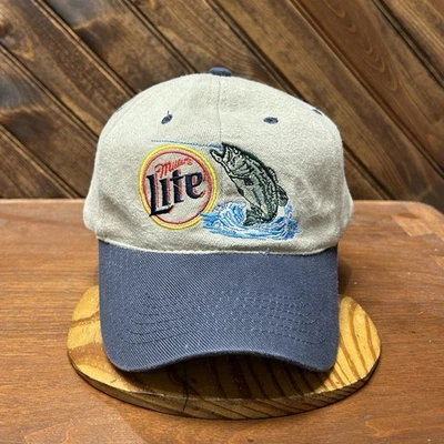 Boné de pesca vintage Miller Lite bordado bege cerveja truta peixe - Imagem 1 de 4