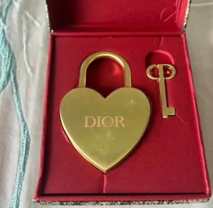 New Christian Dior Heart Lock And Key Set 2023 New In Sealed Box FREE SHIPPING - Picture 1 of 2