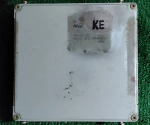 Nissan Máxima A56-M29 2000 motor KE módulo de computadora ECU ECM - Imagen 1 de 3