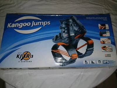 Bota de Salto Kangoo Jumps KJ XR3 X-Rebound Preta Feminina/Masculina Tamanho Médio - Imagem 1 de 4