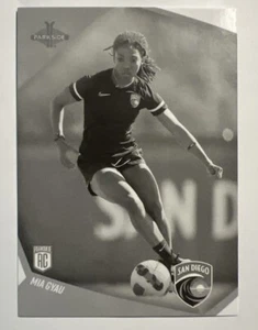 2022 Parkside NWSL Black And White Parallel 107 Mia Gyau - Bild 1 von 2