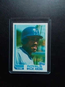 1982 Topps True Pure Blackless Willie Aikens #35 Royals - Bild 1 von 2