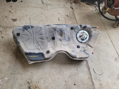 (SOMENTE RETIRADA LOCAL) Tanque de combustível compatível com 12-19 BMW M6 2032411 - Imagem 1 de 3