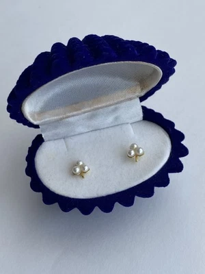 Aretes de perlas genuinas de oro amarillo de 9 quilates 6x7,5 mm Foto 1 de 4