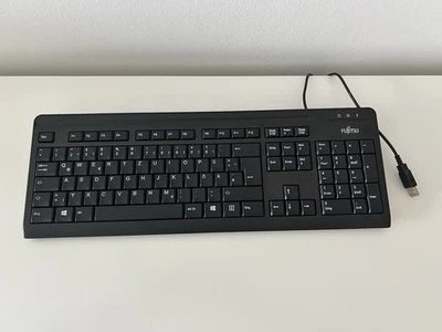 Fujitsu USB Tastatur DE-QWERTZ Schwarz wie neu  - Bild 1 von 2